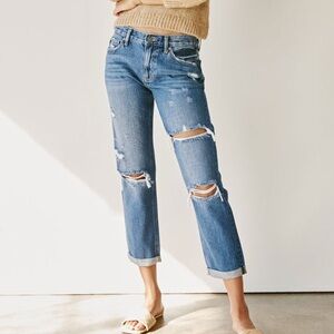 KanCan Veda High Rise Boyfriend Jeans‎ size 9/28 distressed